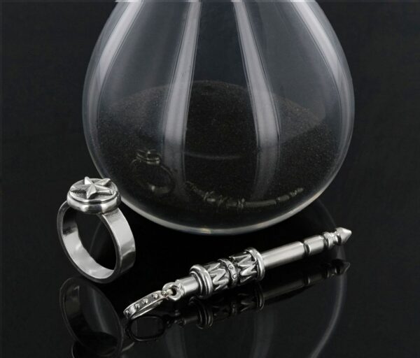 Headphone Jack Pendant - Image 2