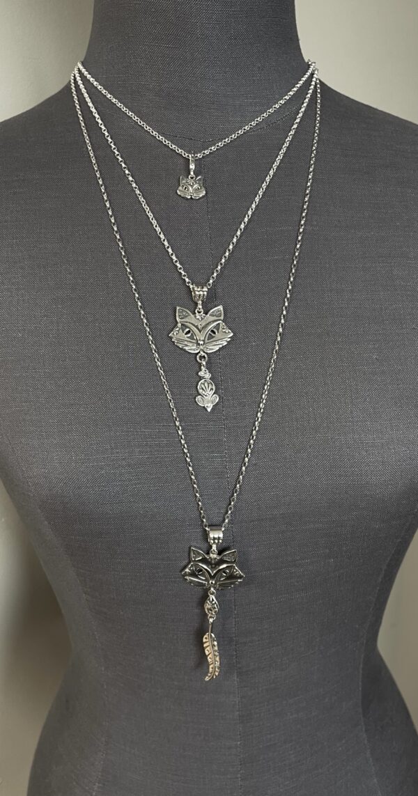 Silver Cat with Prey Bead and Feather Pendant - Image 4