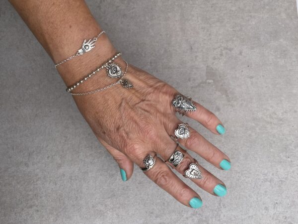 Tiny hand bracelet - Image 2