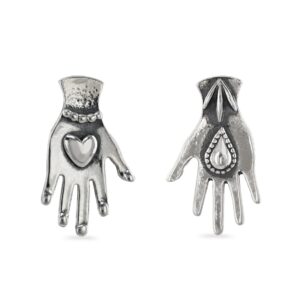 Hand stud earring