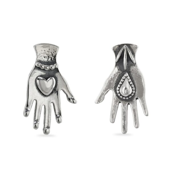 Hand stud earring